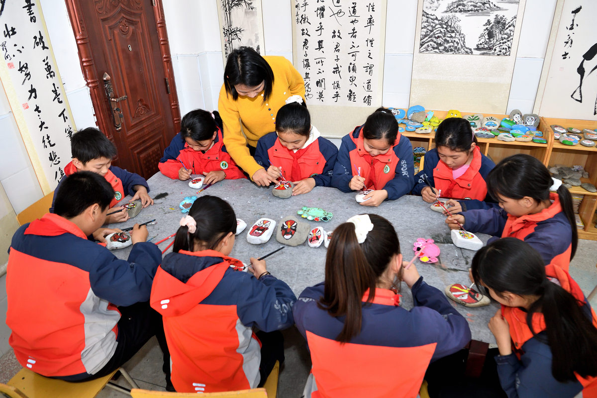 2026年4月16日,在湖北保康过渡湾镇二堂八一希望小学,