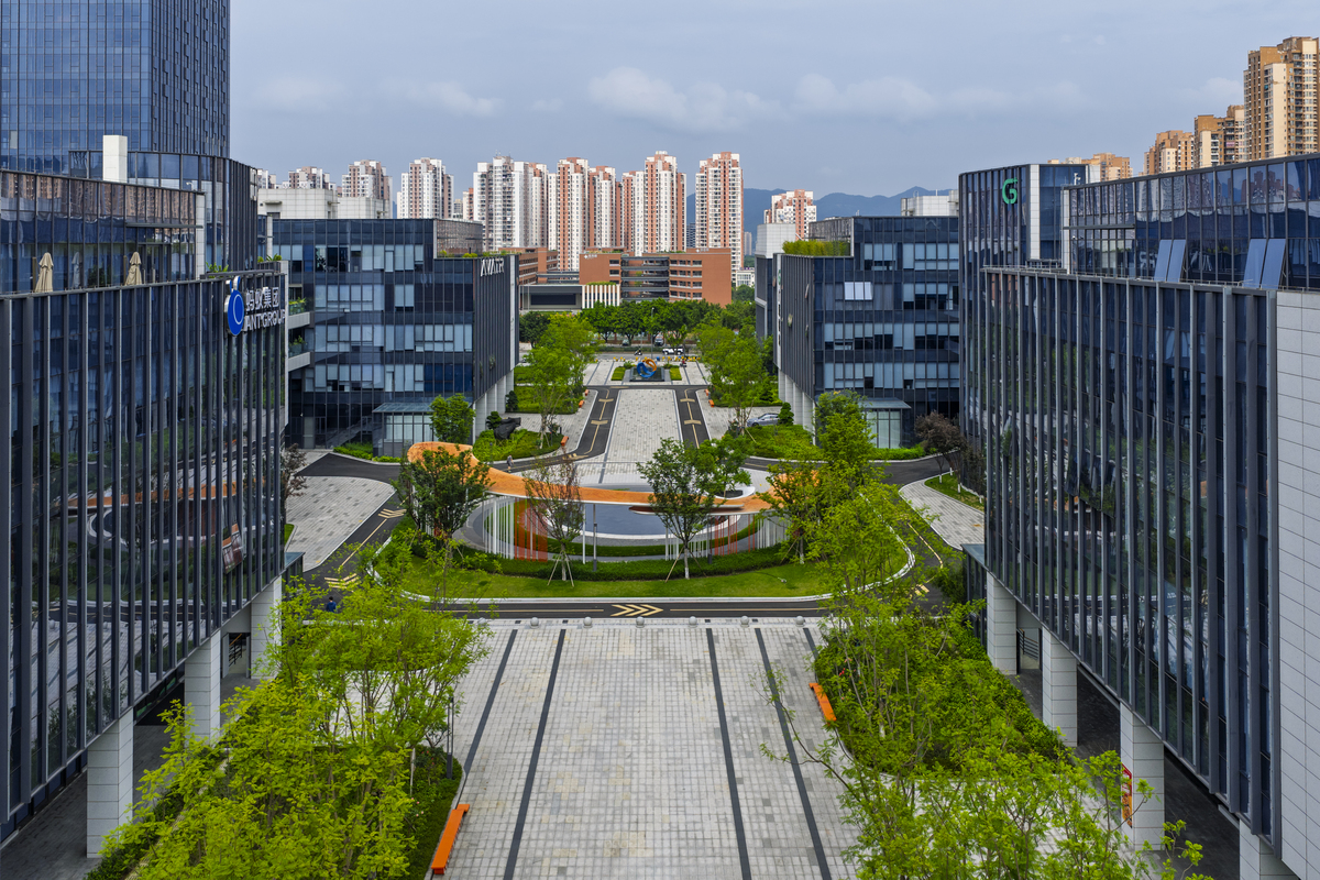 成都高新区五冶大学高新校区：未来教育新地标，助力高新区发展