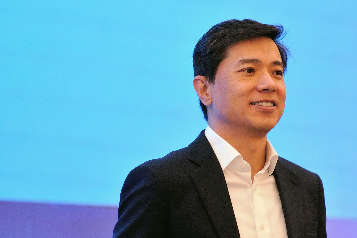 百度不接收私信对方知道吗