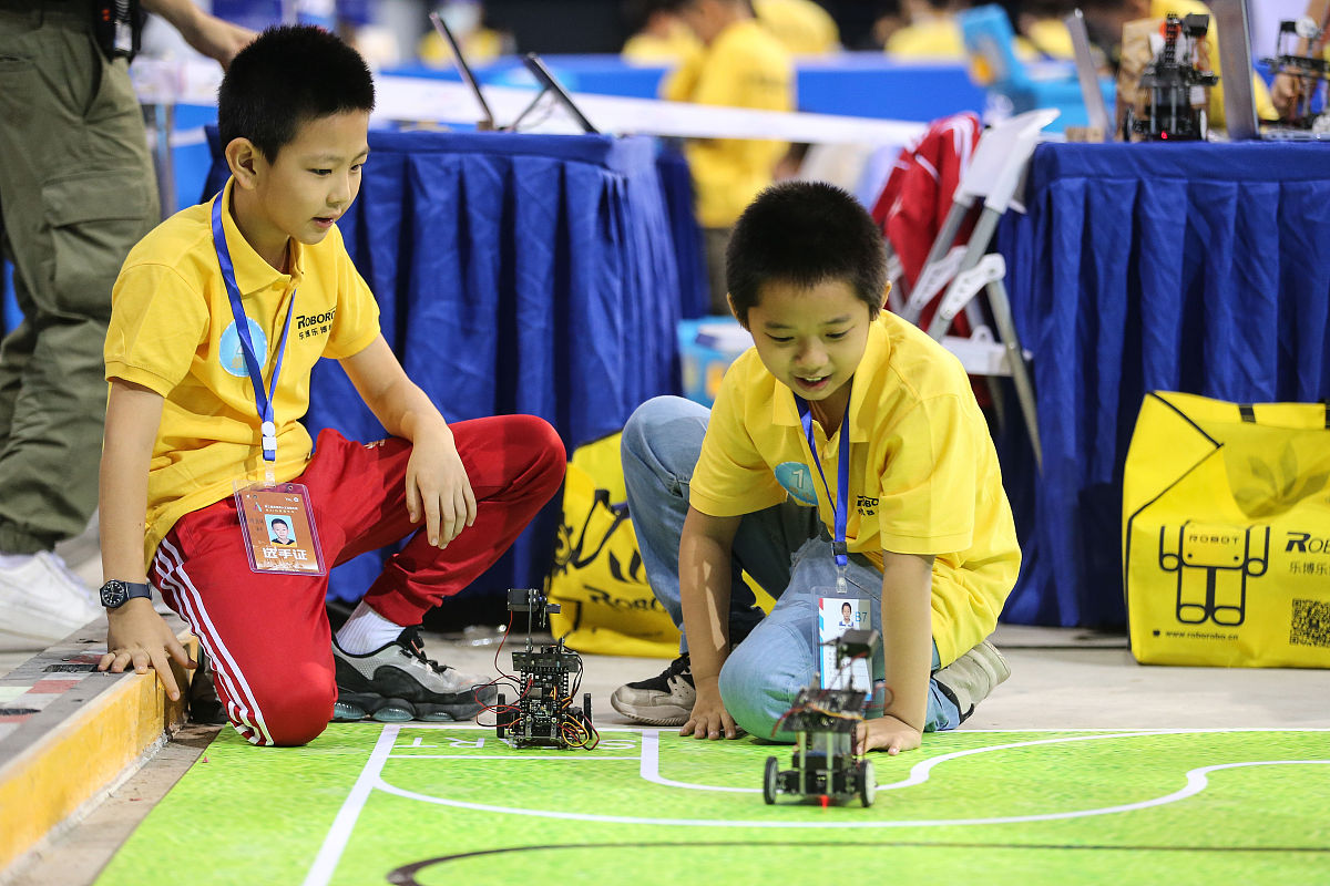 与诗仙李白对话：穿越时空，感受盛唐豪情