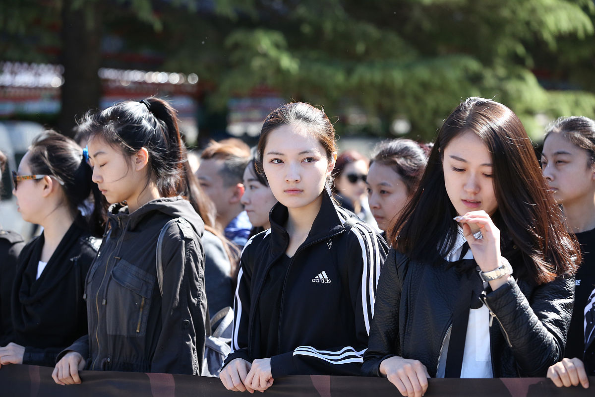 成都女生初中毕业学计算机：开启你的科技之路