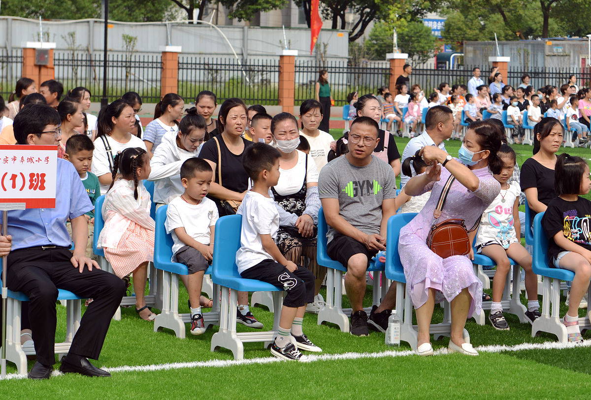 彭州幼师学校招生简章 - 2020年春季招生