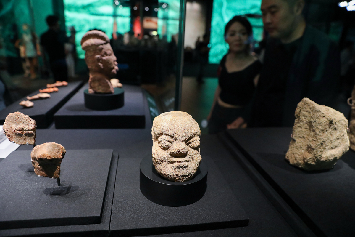 厦门历史学类专业适合女生学吗 什么专业更好