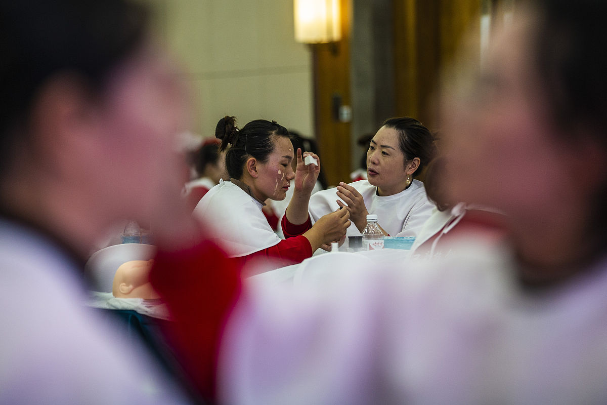 江苏武进中等专业学校2022年招生专业：机械、电子信息、财经、建筑等