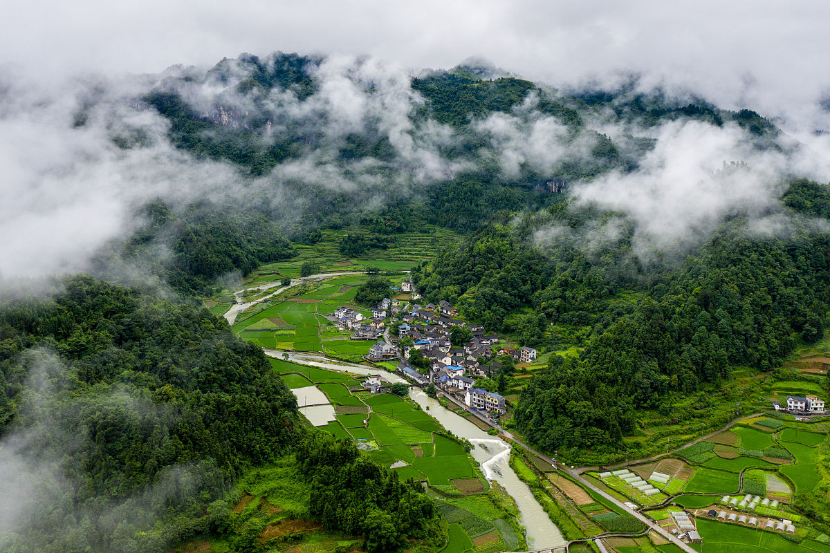2021年7月1日,受降雨天气影响,湖南省湘西土家族苗族自治州吉首市乾州