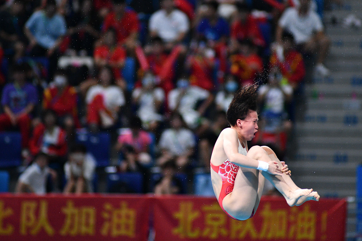 杭州亚运会跳水双人10米台：中国组合全红婵/陈芋汐强势夺金，六连冠！