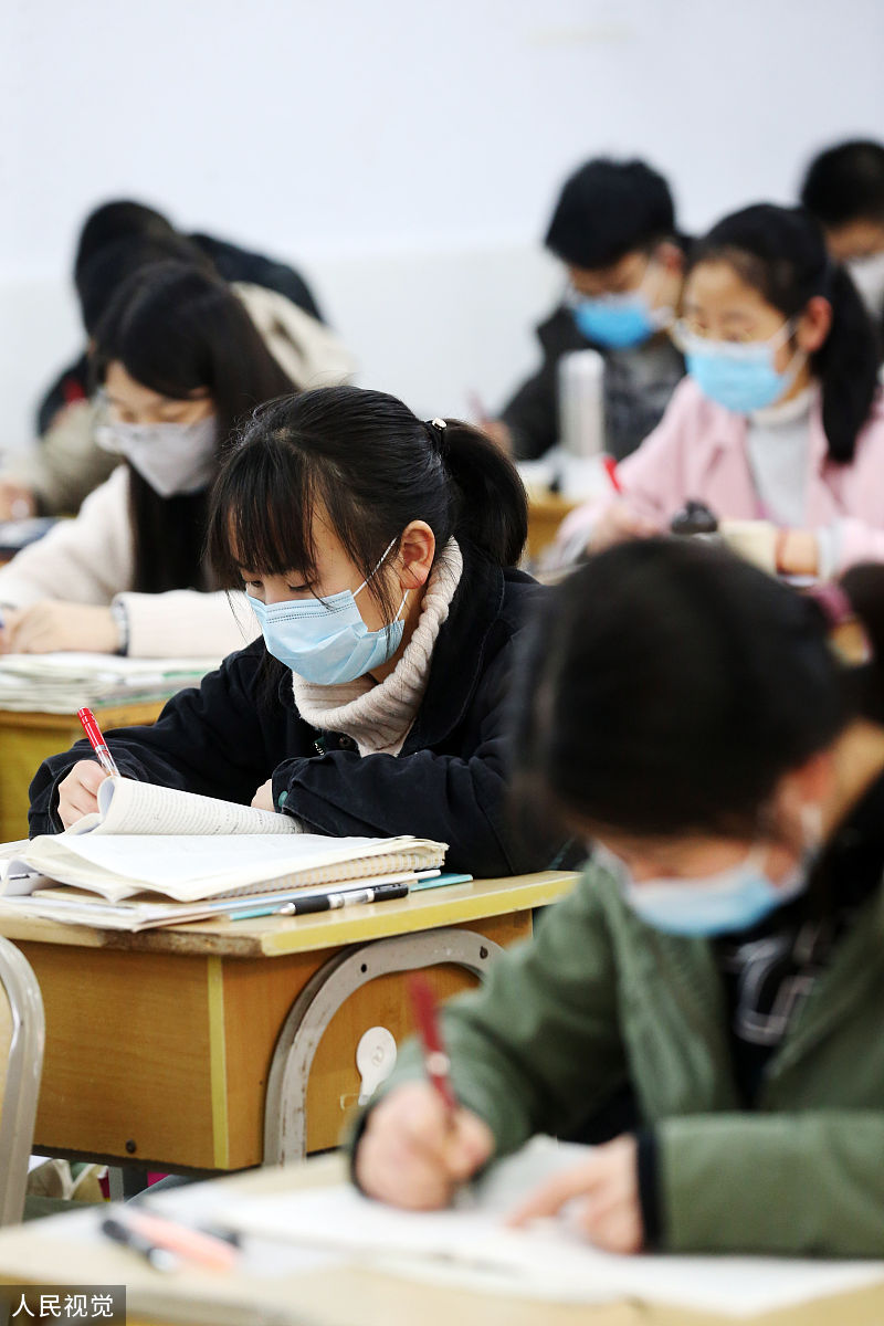 重庆云阳双江中学招生办联系方式：电话、邮箱、微信公众号