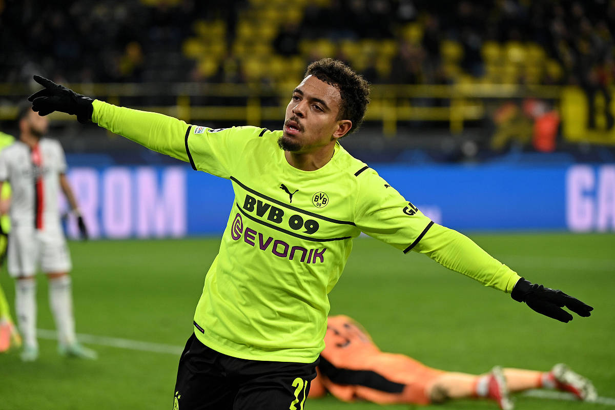 AE 3D 图层环绕运动背面显示问题解决方案