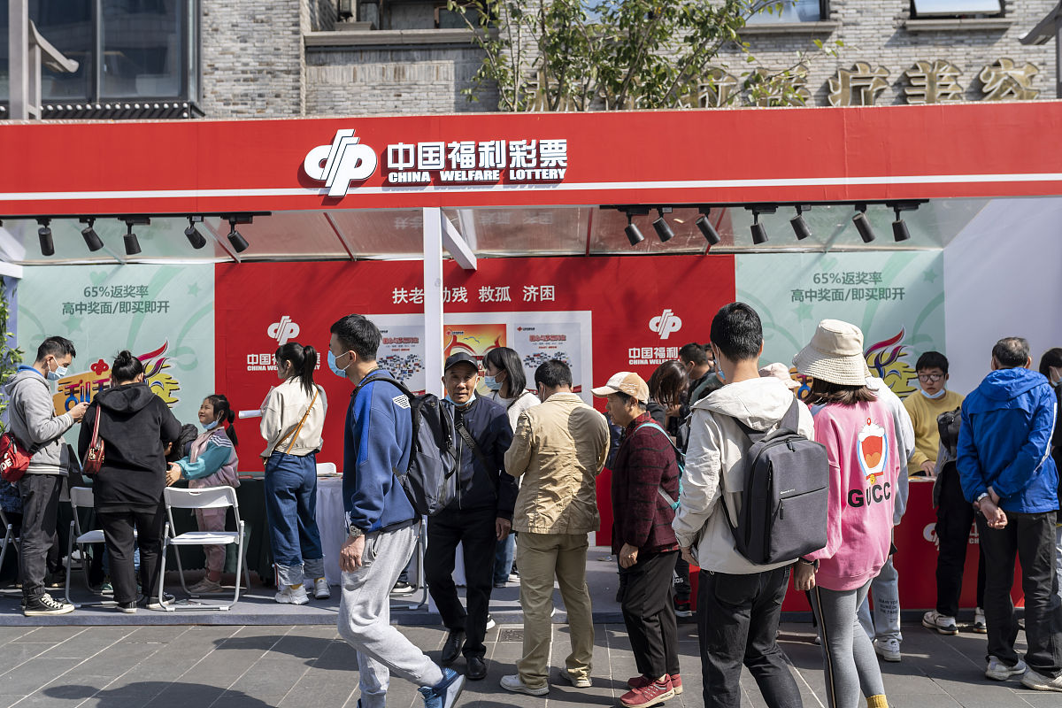 双色球中奖号码预测：深度分析与推荐