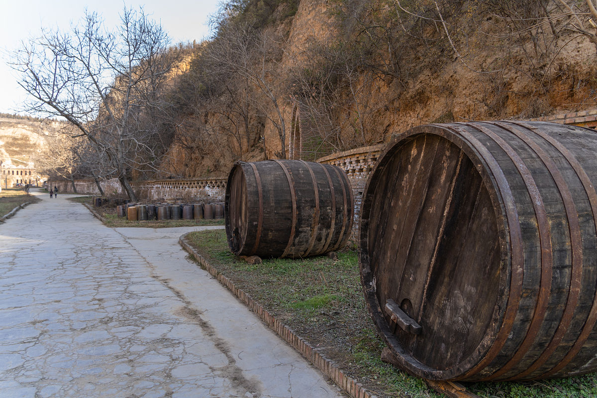 铜川去读中专学校学什么对以后好一点好不好