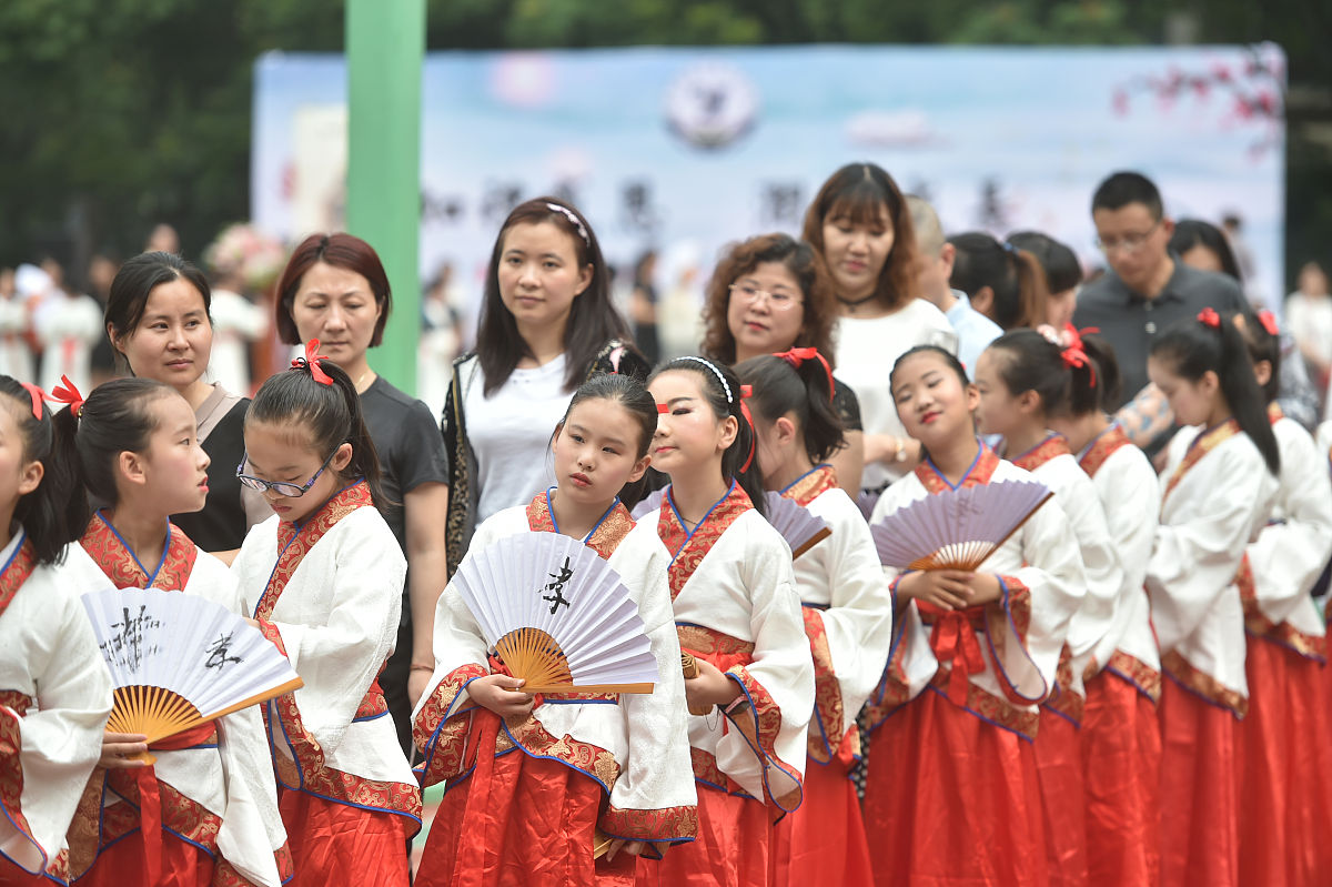 南京秦淮区小学排名：哪所学校教育质量较差？