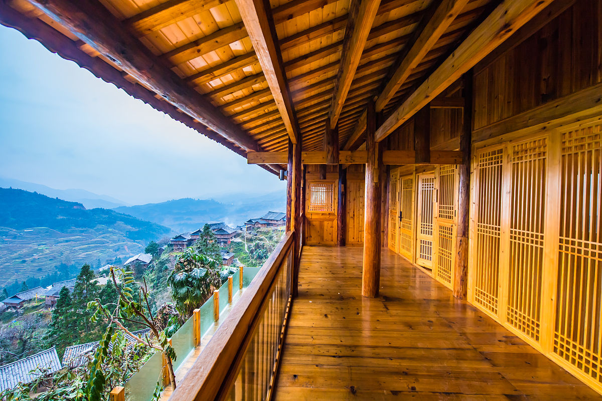 帮忙写下入住贵州兴义云囤书屋酒店的小红书文案吧