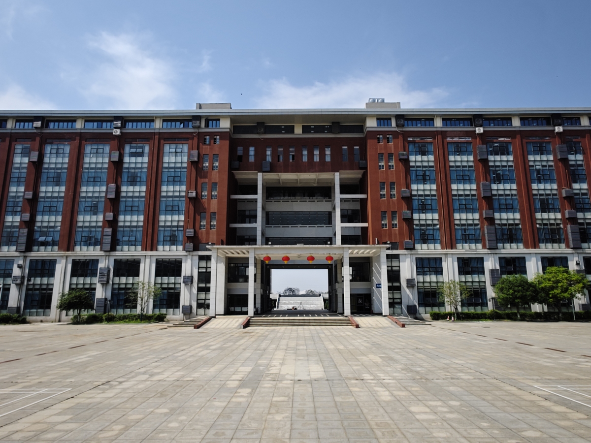 贵州工程职业学院五年制大专校园环境怎么样？