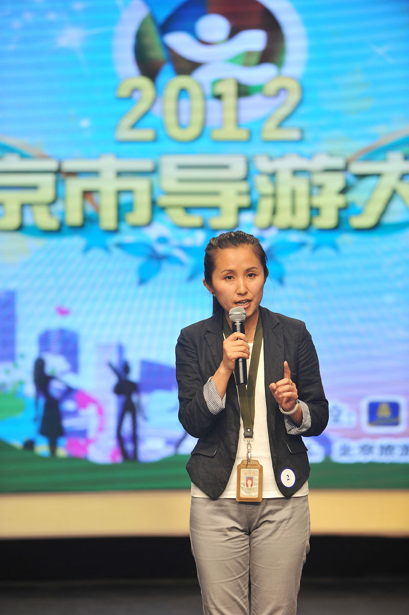 唐山爱艺启主持学校主持专业需要学习哪些内容？