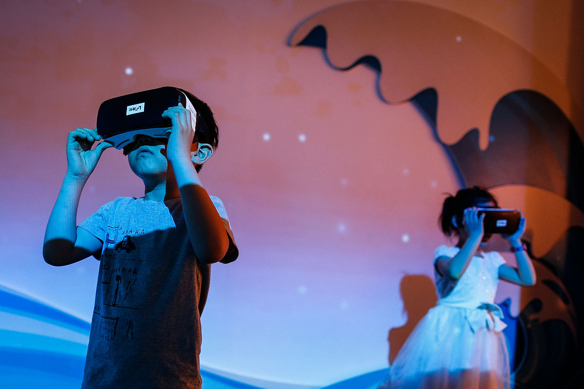 虚拟现实应用开发：帮助自闭症儿童探索海洋世界