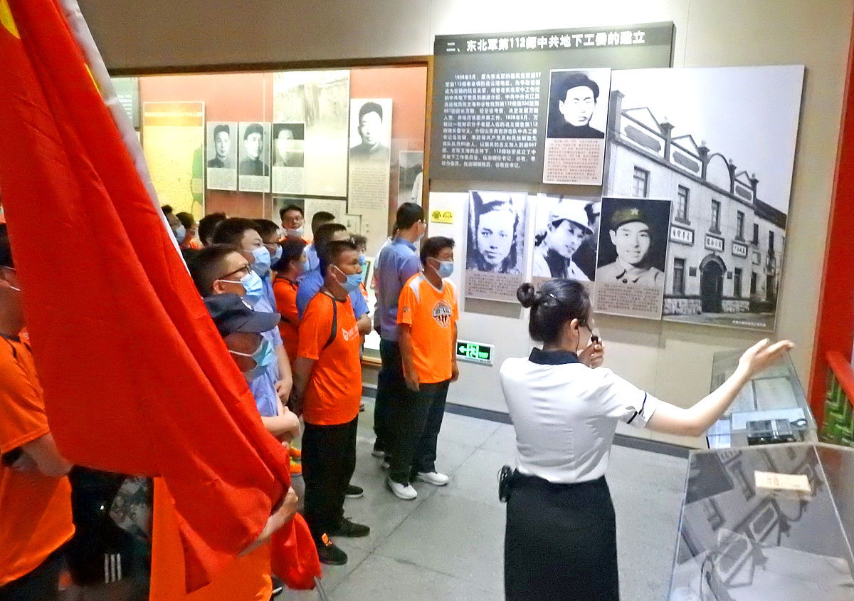 郑州铁路学校举行纪念革命先烈系列活动