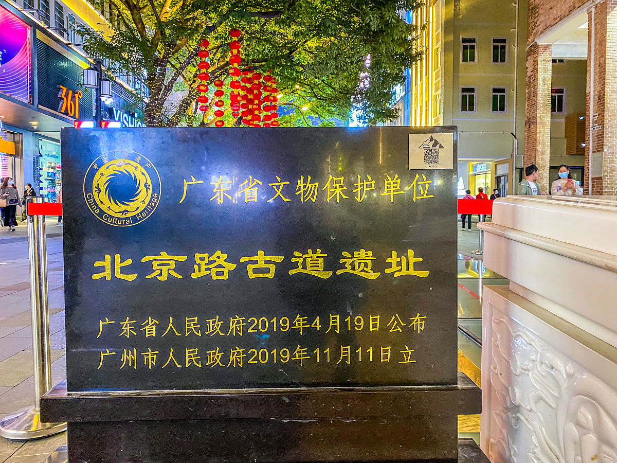 写一篇关于历史的论文