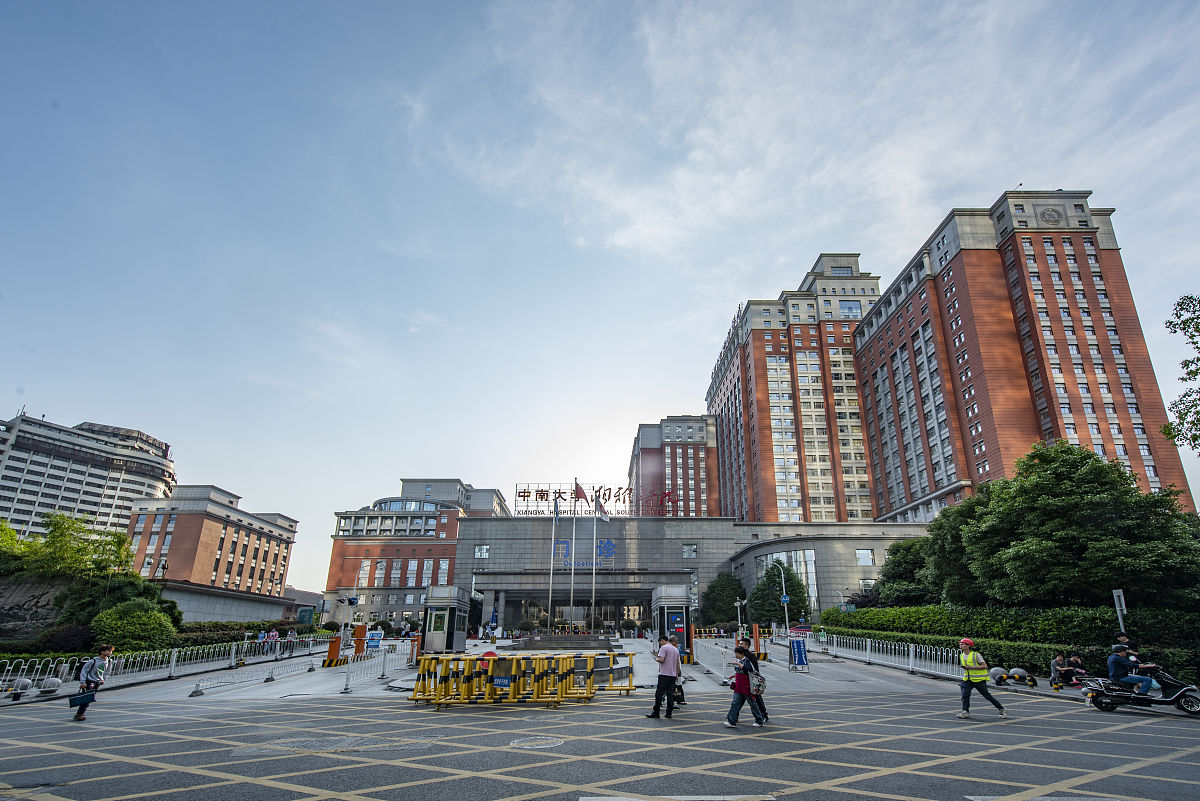 长沙玉兰路：繁华街道，交通枢纽，高校云集