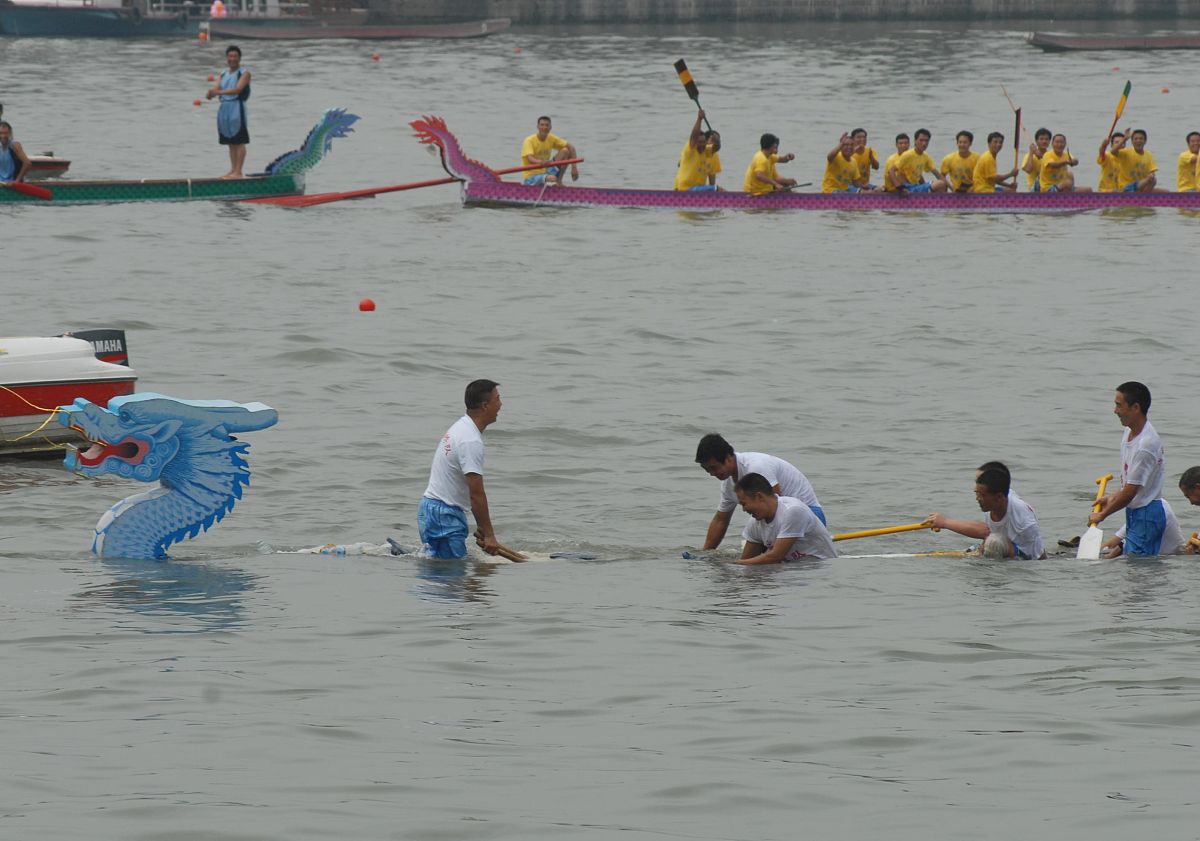 广州龙舟选手回应“身价千万”传言：选拔标准并非财富