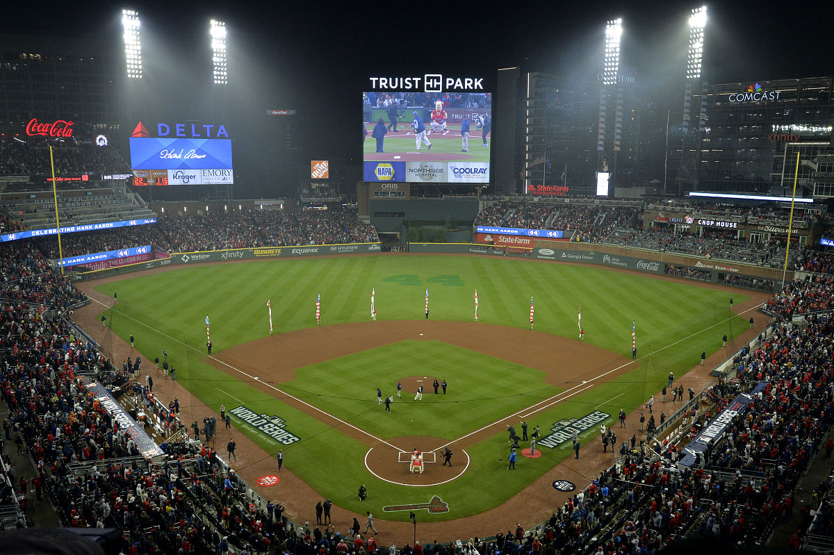 2021年10月29日,美国,2021mlb世界大赛第3场,休斯顿太空人vs亚特兰大