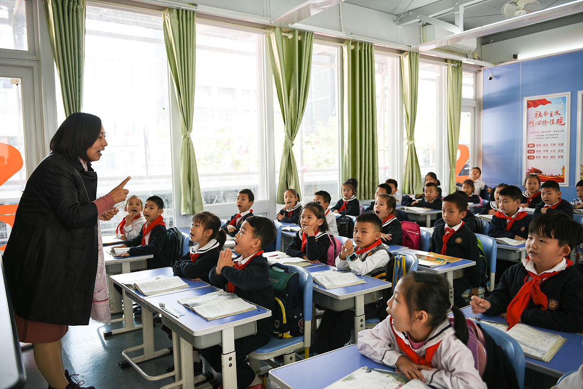 阜阳市医药科技工程学校2021年招生简章 - 医学影像、检验、药学等专业招生