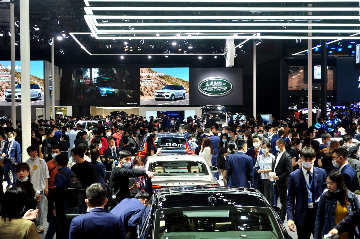 比亚迪产品经理上海车展调研目的：洞察市场趋势，优化线索及客户管理系统