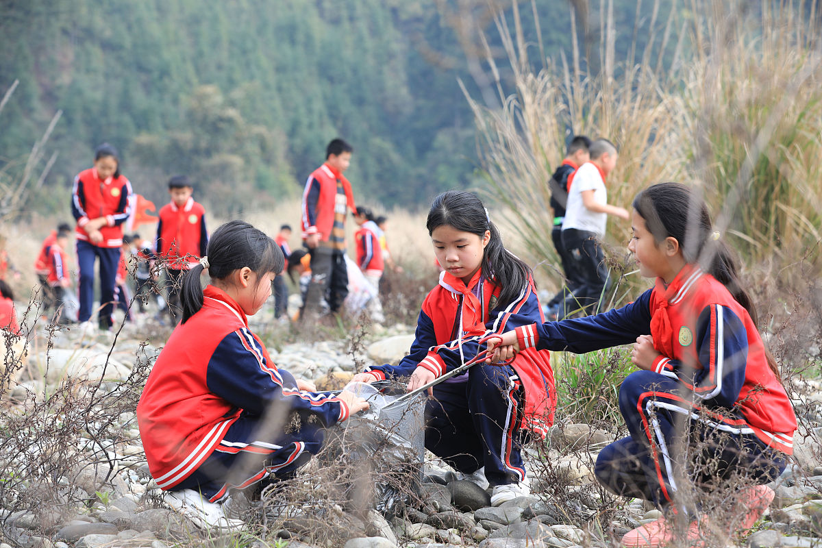 暑期三下乡社会实践活动在思想上我学到了长征精神