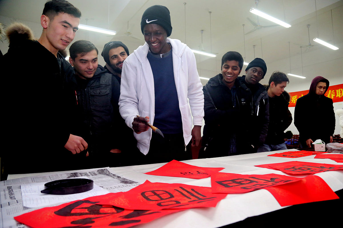 湖州师范学院日语专业就业方向：翻译、教育、商务、留学等领域任你选择