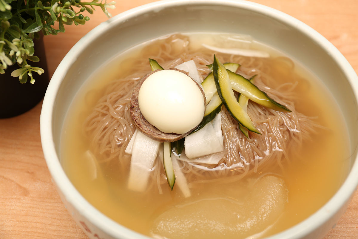 2015年11月20日,广州,新罗宝韩国料理餐厅,荞麦冷面,清凉解腻.