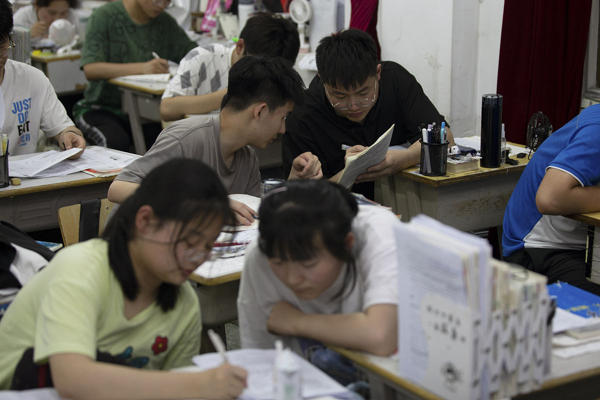成都2021年初中生怎么考中专