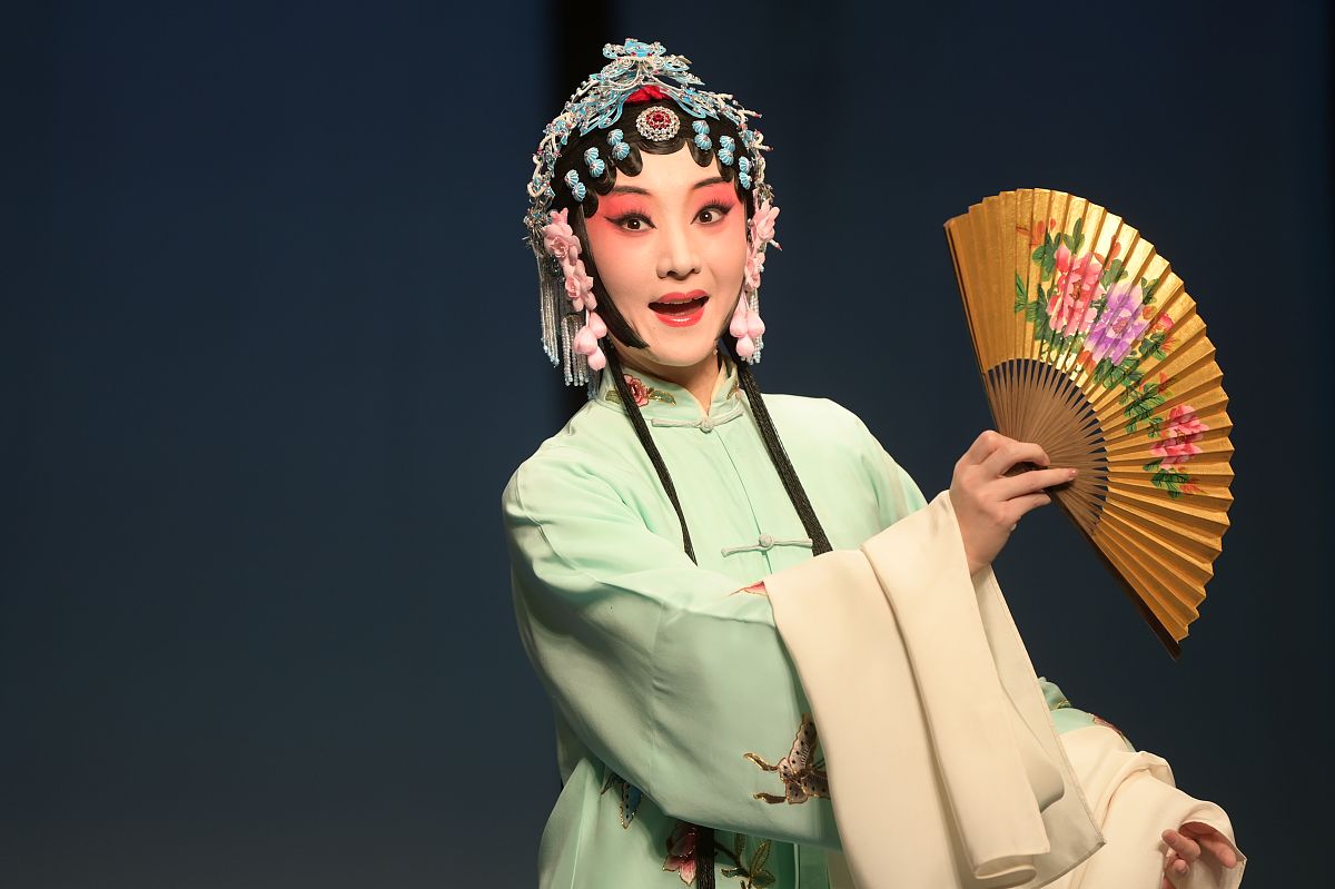 2022年1月7日晚,江苏昆山当代昆剧院,传承版昆曲《牡丹亭》惊艳登台.
