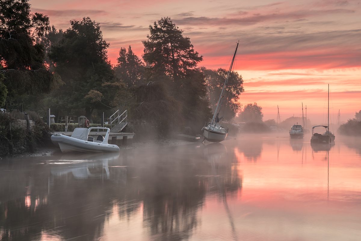 弗洛姆批判现代社会的最终诉求是？