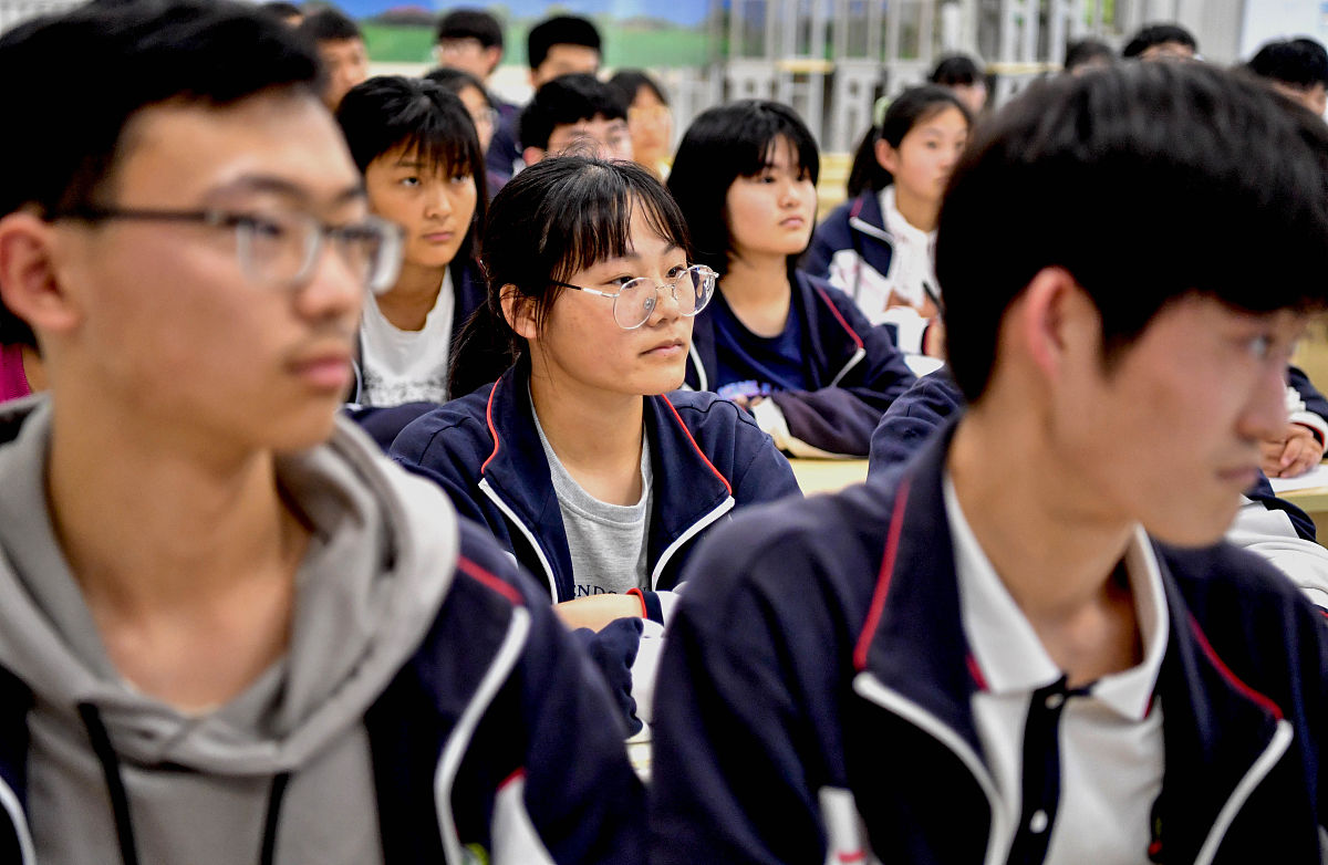 2021年5月11日,在安徽省亳州市蒙城县第一中学未成年人法治教育基地,