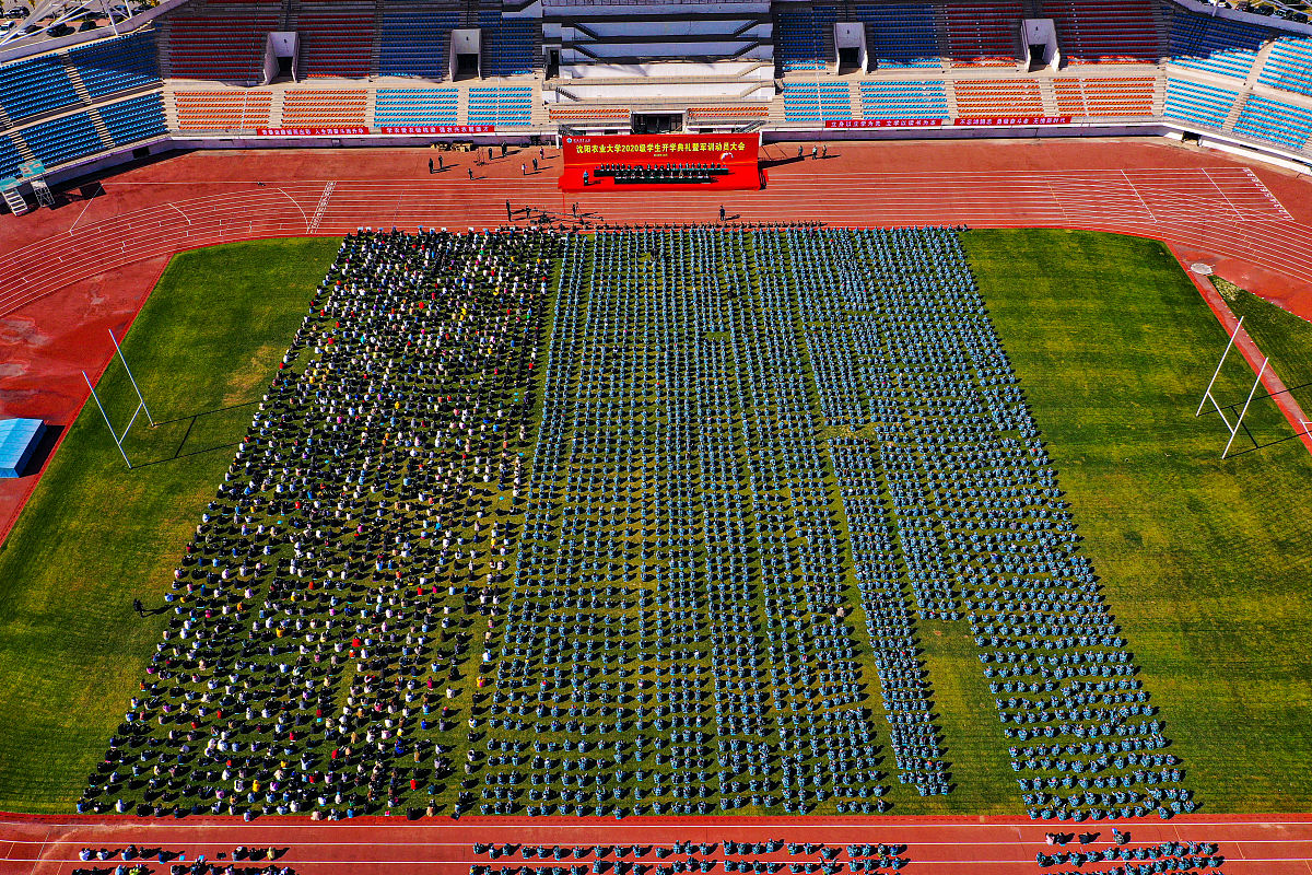 研究生生涯过得真快！时间飞逝，转眼毕业