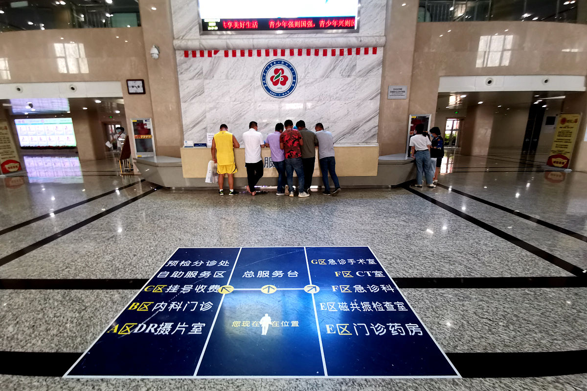 2020年5月17日,湖北武汉,全面正常接诊的武汉大学人民医院东院区,患者