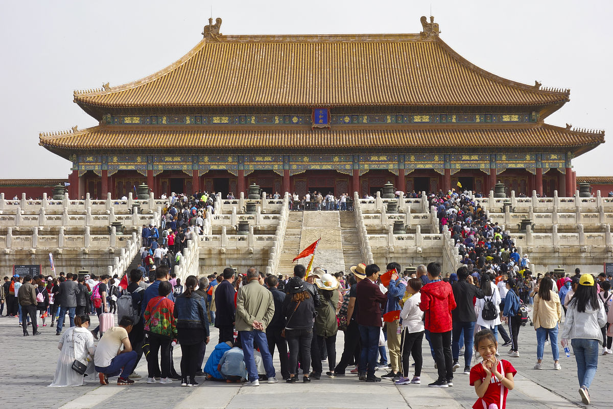 写一篇五一旅游最佳季节：哪个季节最适合去旅游？