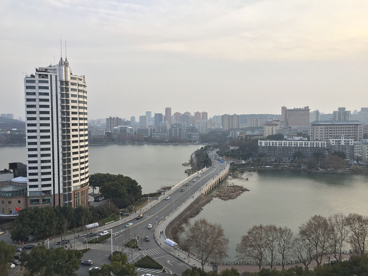 2018年2月2日,武汉,武昌双湖桥.