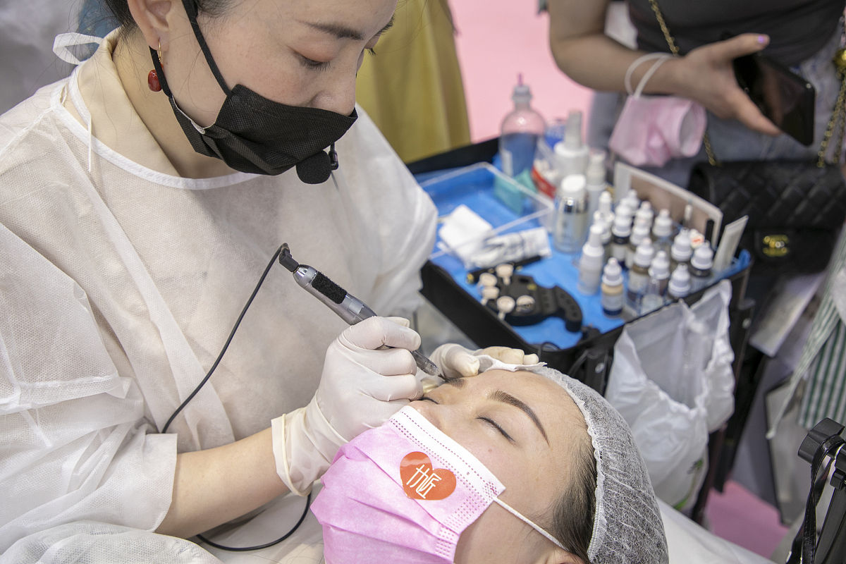 广州线雕培训机构：哪里可以学线雕？