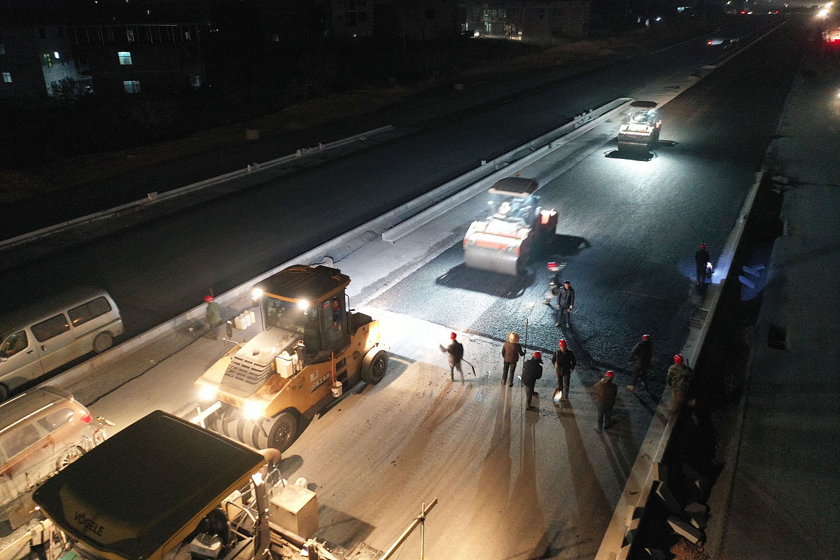 市政道路工程夜间施工的优点