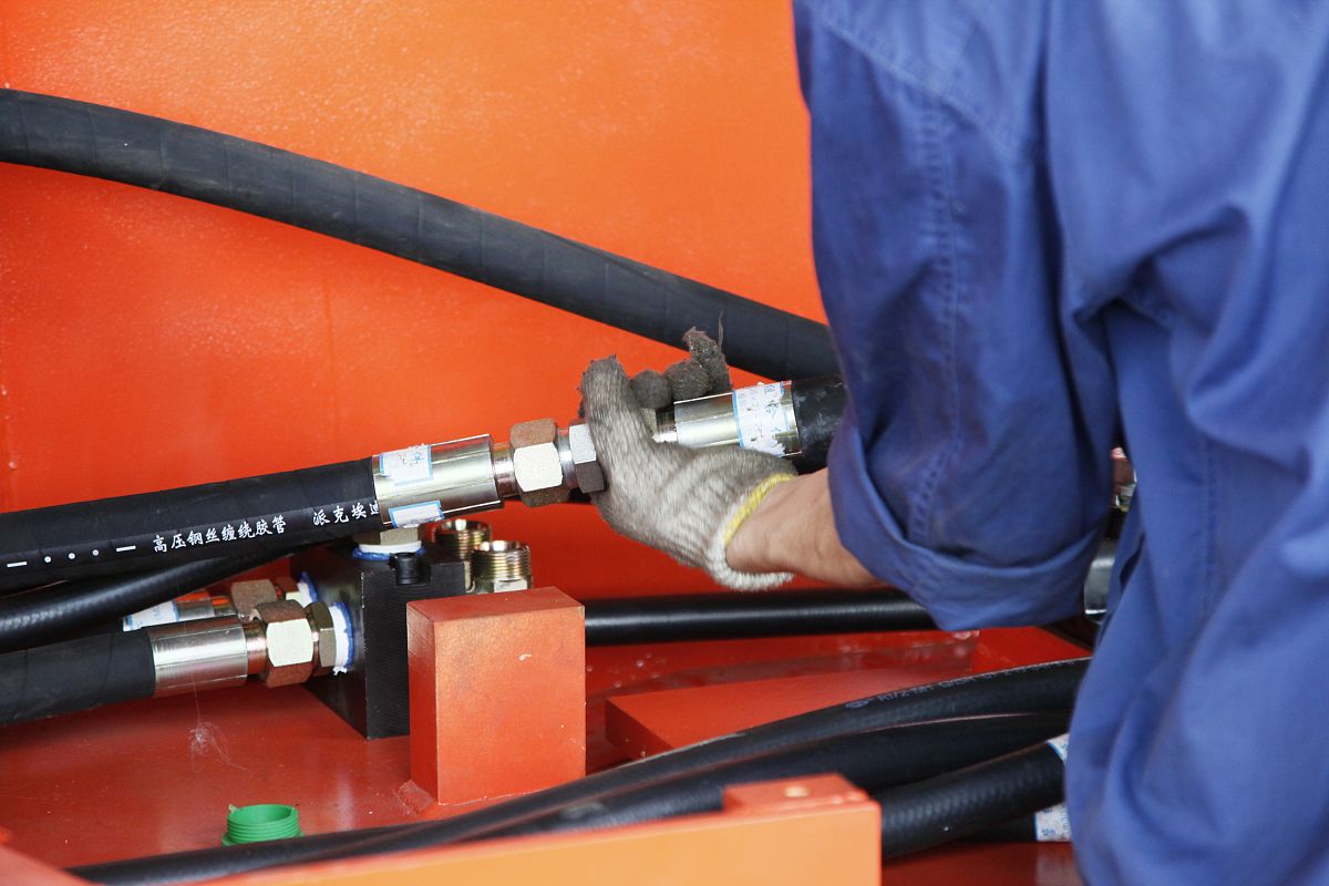 如何提高电缆射孔接头重复利用率