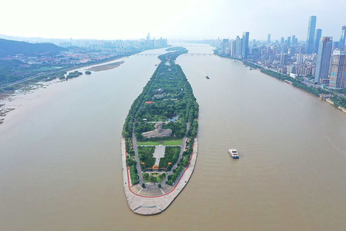 帮我策划一下长沙 4 日旅游行程