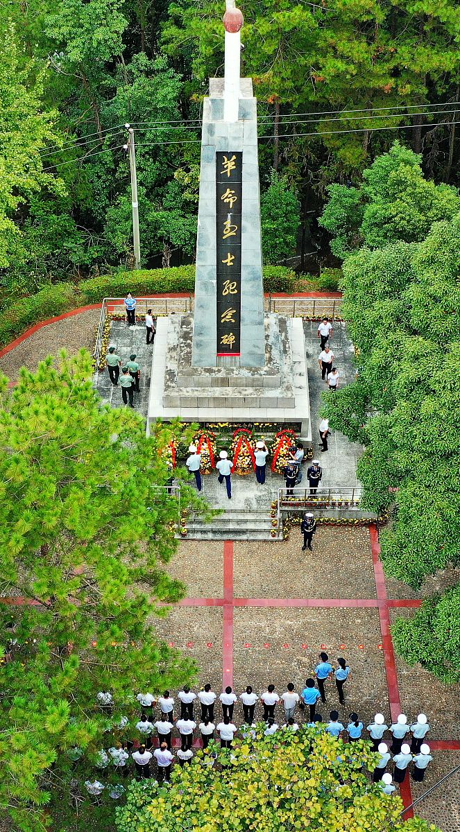 襄阳烈士公墓的导游词