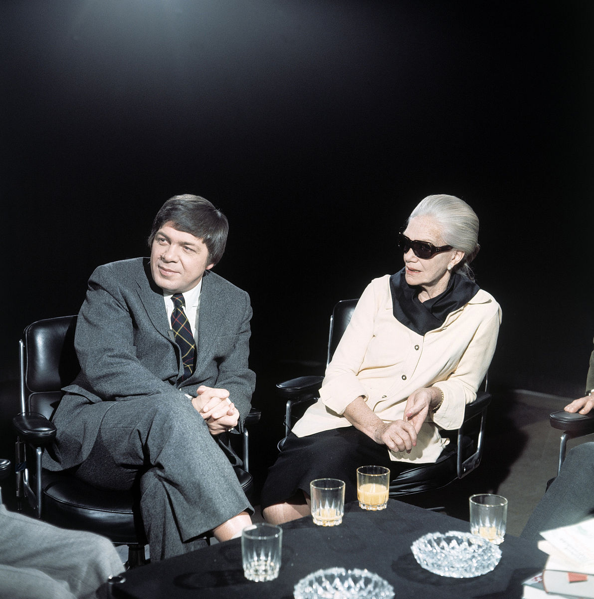 Gibt es einen öffentlichen Bericht über die seltsamen Zwischenfälle der Kola Bohrung