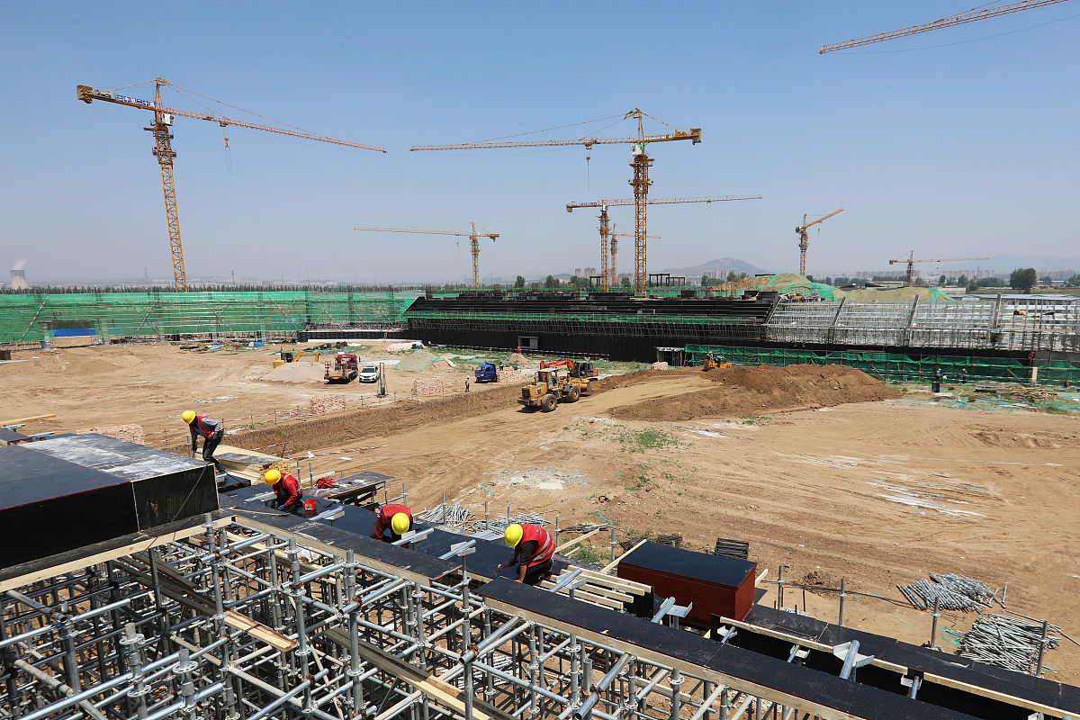 2020年6月12日,河北张家口,奥林匹克体育中心游泳馆工程施工现场.