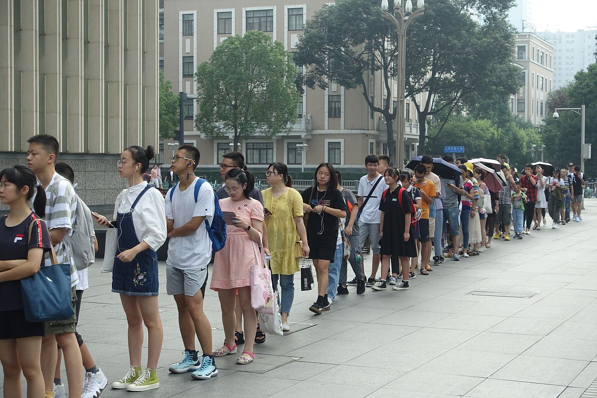 成都五月花学校：男生读学前教育专业好吗