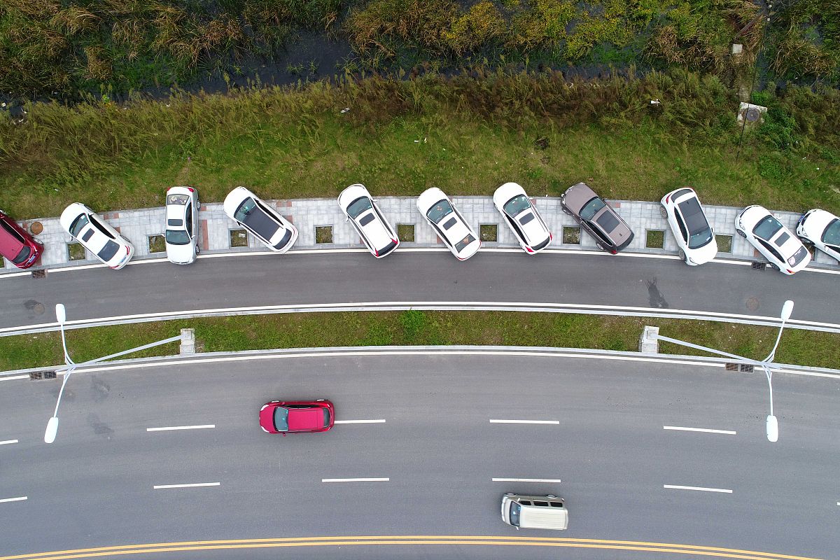 观光车在弯道转向时的优势