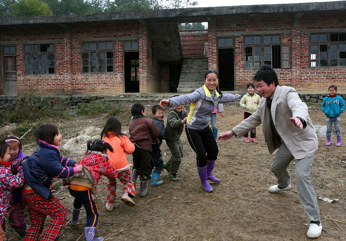 贵州女生上什么中专学校比较好？2023年热门专业推荐