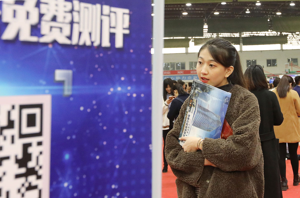 郑州西亚斯中等专业学校2023年招生办电话是多少怎么样