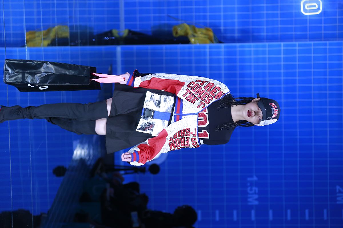 活着就好：一首关于感恩和追梦的歌曲