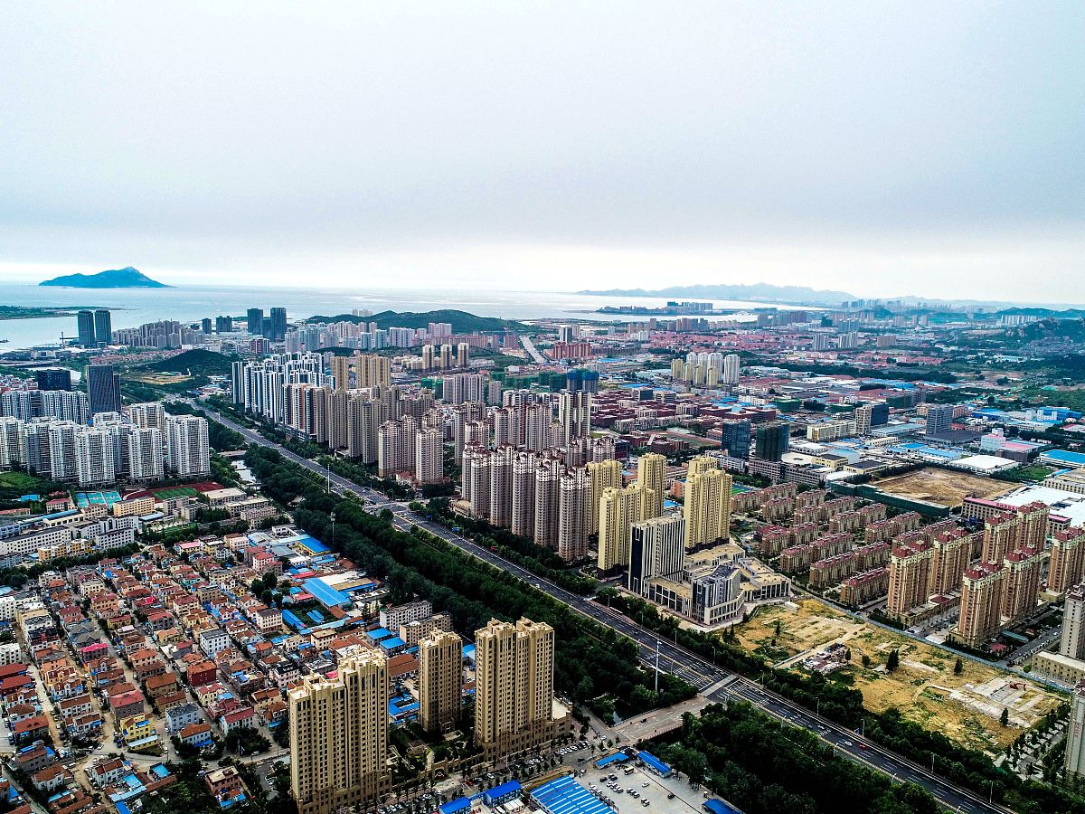 青岛市的地理环境及经贸现状分析的研究背景